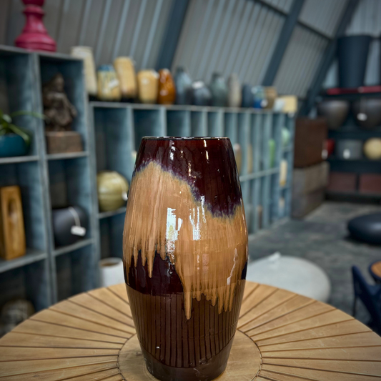 Dual Harmony – Two-Tone Ceramic Vase Type 3